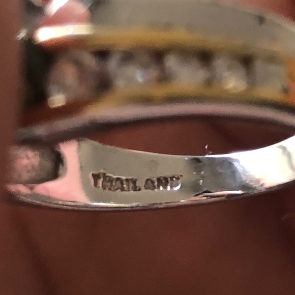 CZ diamond & green two tone ring Thailand - Picture 7 of 16